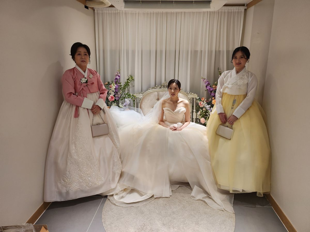 가족과 함께한 결혼식